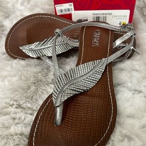 *BRAND NEW- NEVER WORN* Carlos by Carlos Santana Women's Tandy Flip Flop